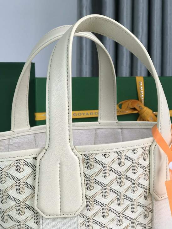 Picture of Goyard Handbags _SKUfw225671243fw